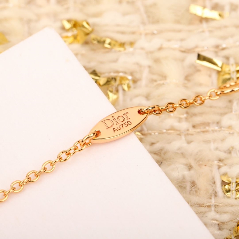 chr1st1an D10r necklaces